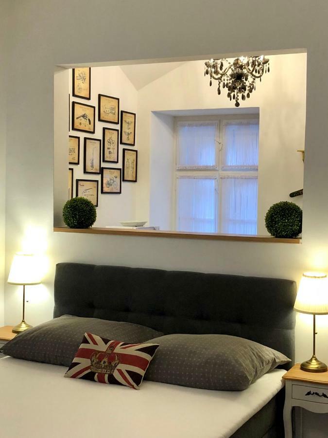 Frank Apartman Deluxe Villa Eger Exterior photo